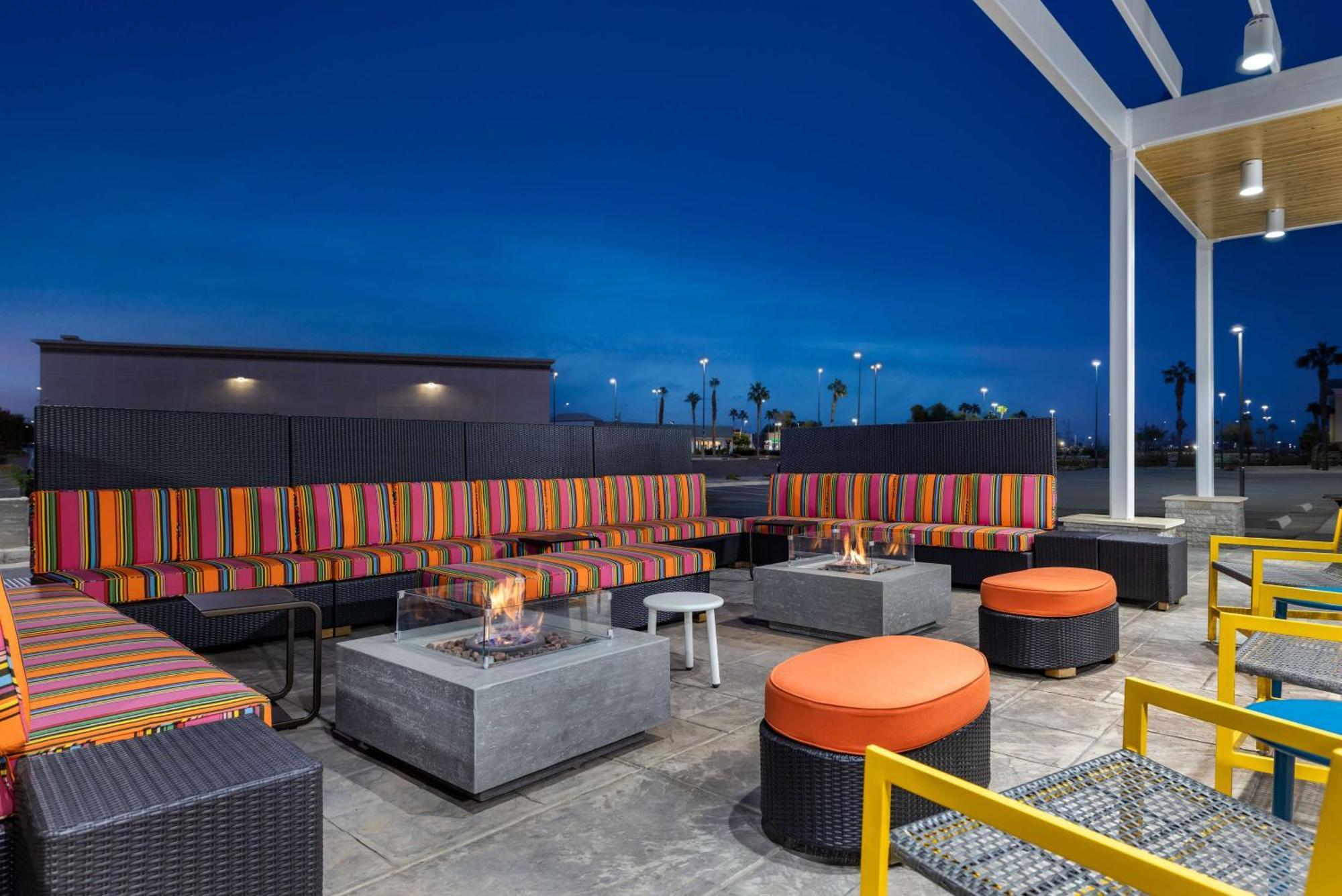 Home2 Suites By Hilton El Centro Kültér fotó